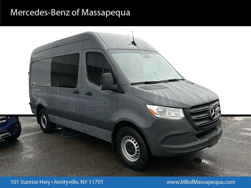 2023 Mercedes-Benz Sprinter Crew Van Base's photo
