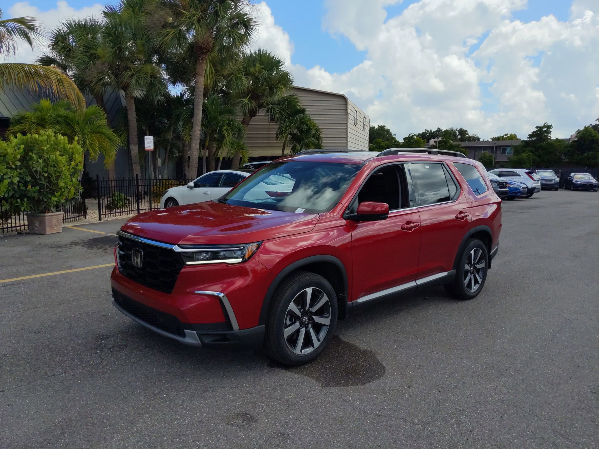 2025 Honda Pilot Touring photo 8
