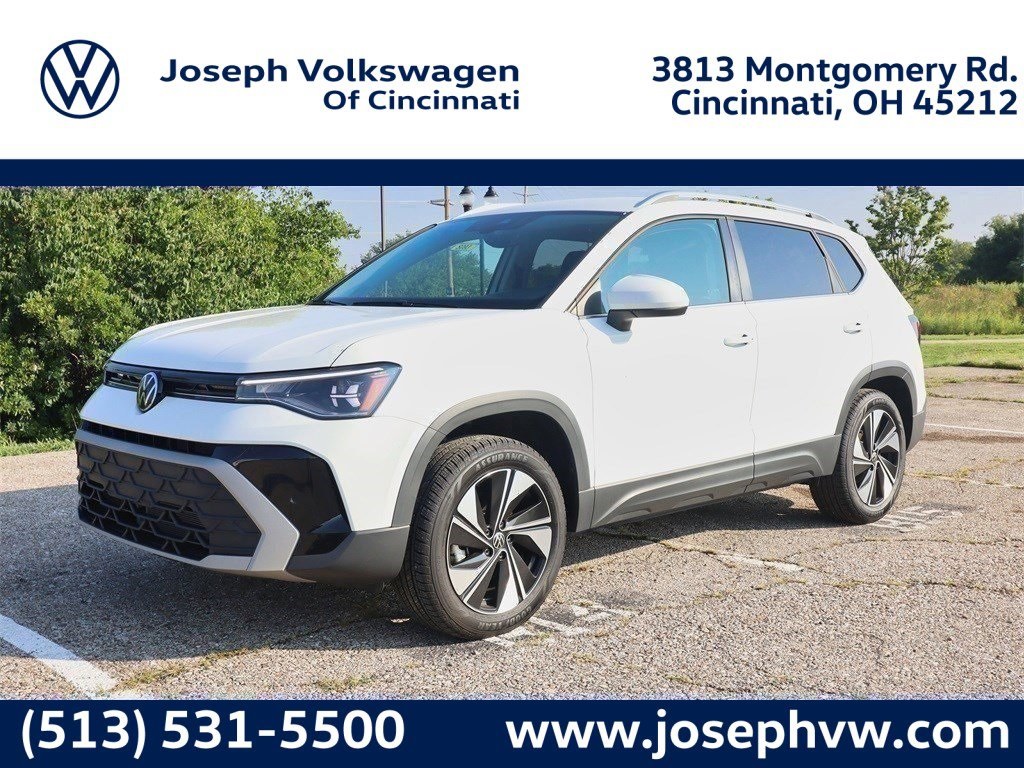 2025 Volkswagen Taos SE's photo