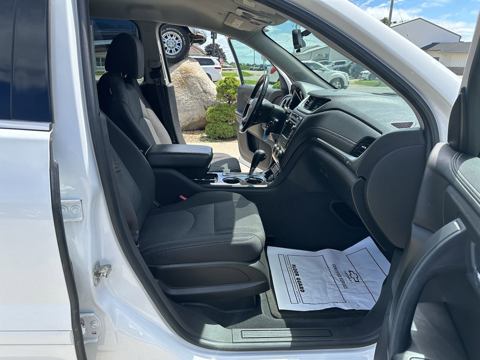 PreOwned 2017 Chevrolet Traverse LT Sport Utility in Blairstown IA, Belle Plaine IA, Cedar