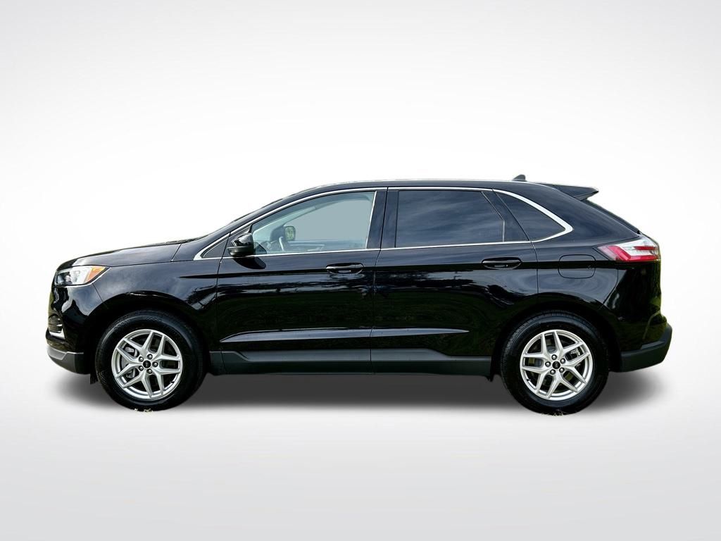 2024 Ford Edge SEL photo 3