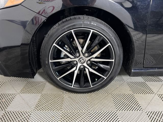 2024 Toyota Camry SE photo 19