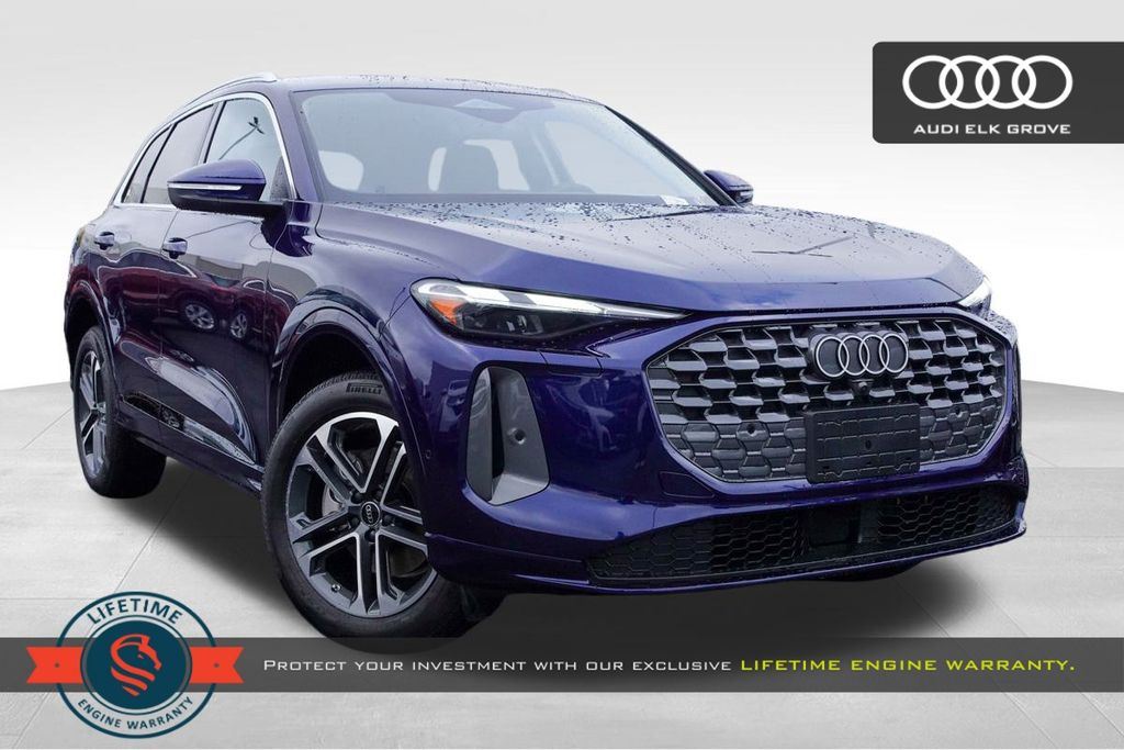 2025 Audi New Q5 Premium's photo