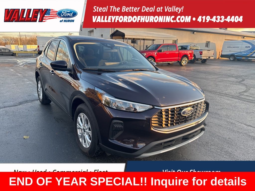 2023 Ford Escape Active's photo