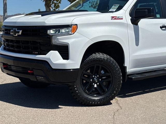 2023 Chevrolet Silverado 1500 LT Trail Boss photo 3