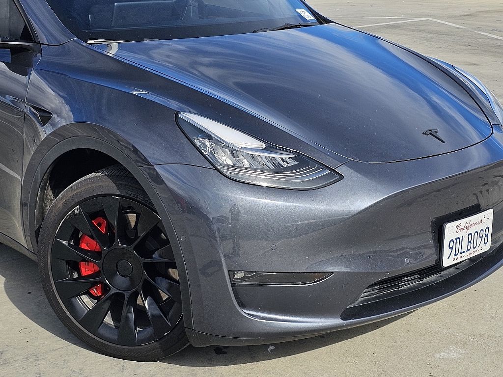2022 Tesla Model Y Long Range photo 4