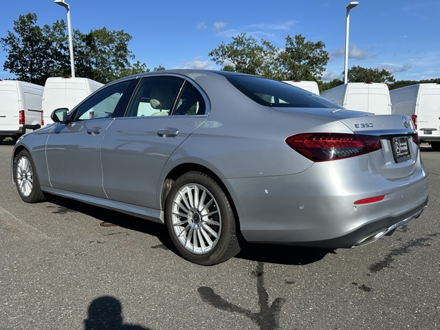 2022 Mercedes Benz E 350 4MATIC photo 5