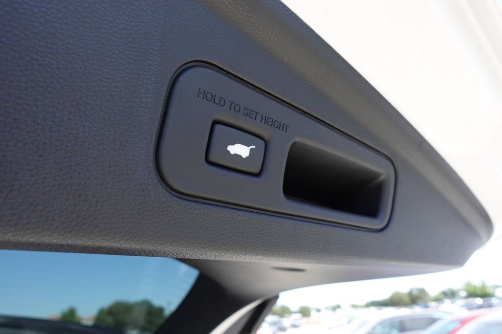 2026 Acura MDX SH-AWD Advance photo 32