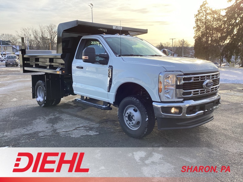 2025 Ford F-350 Super Duty Chassis Cab XL