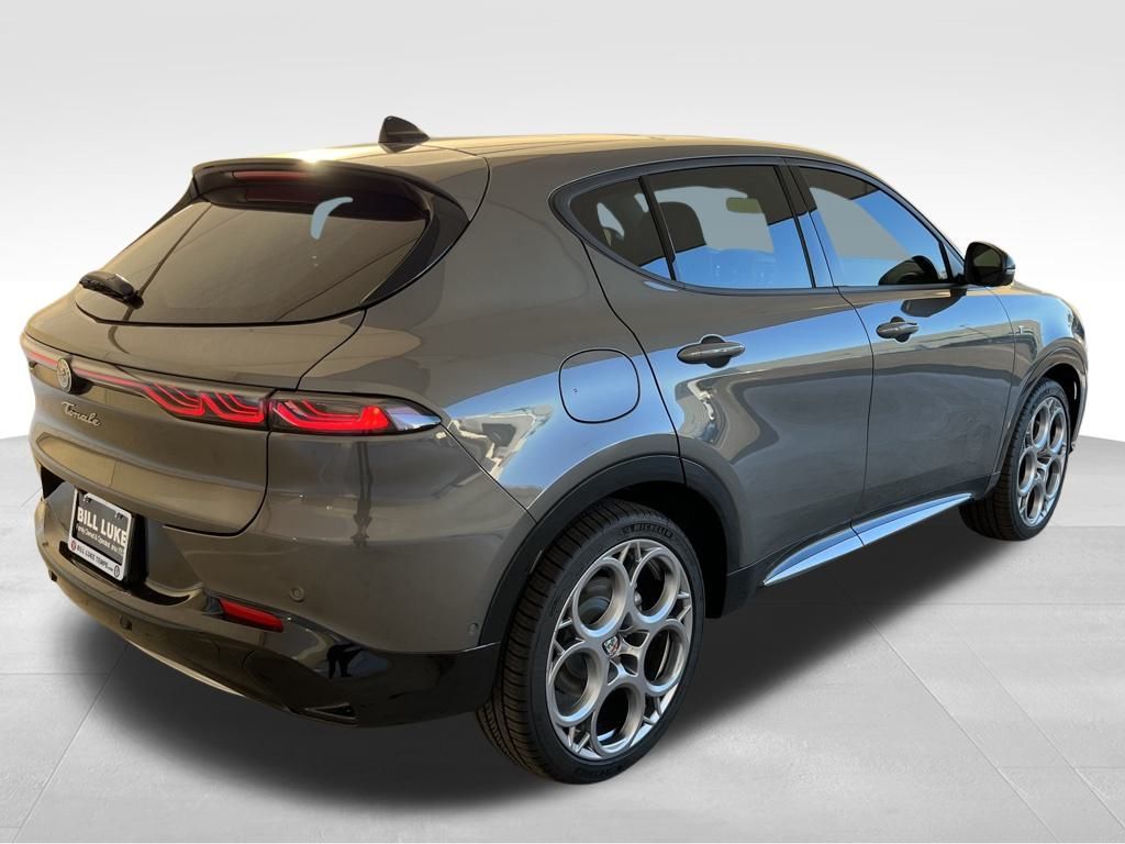 2024 Alfa Romeo Tonale Ti photo 2