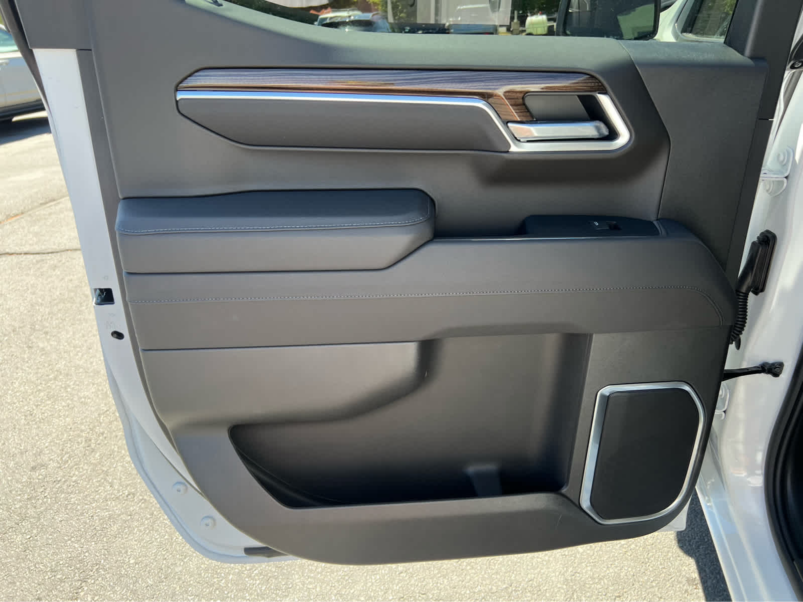 2025 Chevrolet Silverado 1500 RST photo 29