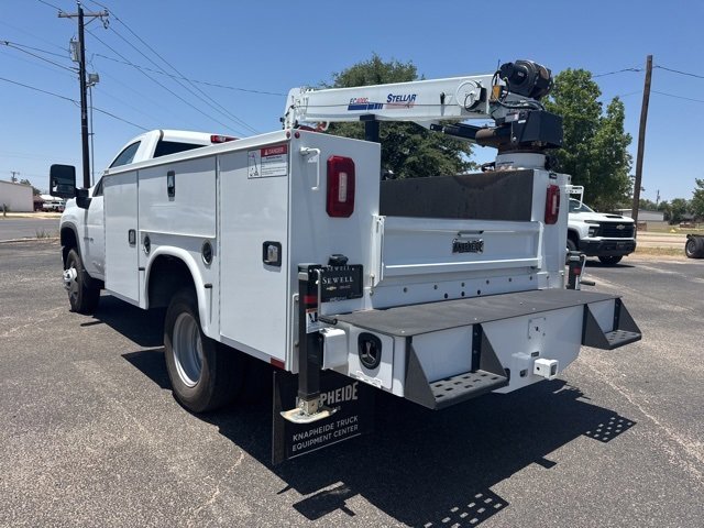 2024 Chevrolet Silverado 3500HD Work Truck photo 2