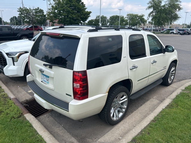 2011 Chevrolet Tahoe LTZ photo 3