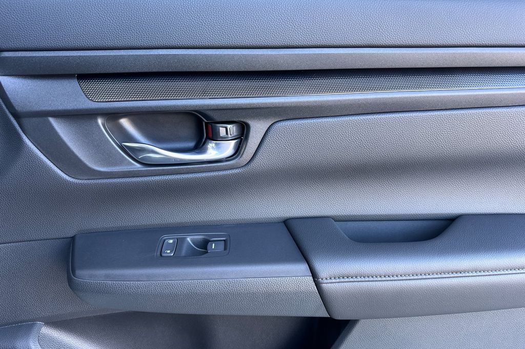 2026 Honda CR-V LX photo 19