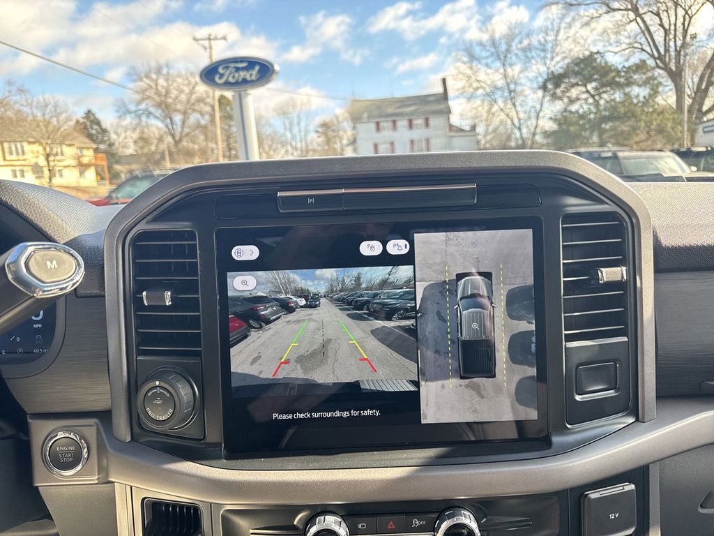 2025 Ford F-150 XLT photo 28