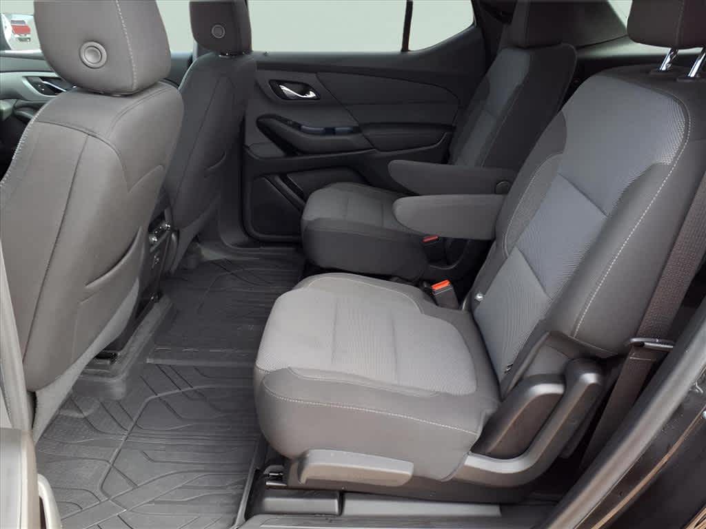 2022 Chevrolet Traverse Cloth 1LT photo 21