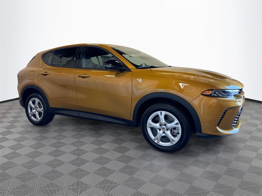 2025 Dodge Hornet GT photo 4