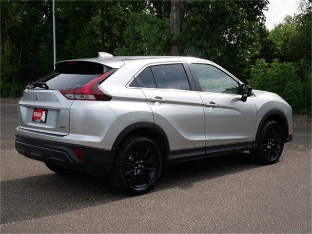2025 Mitsubishi Eclipse Cross LE photo 5