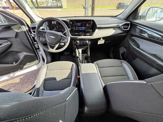 2026 Chevrolet Trailblazer LT photo 13