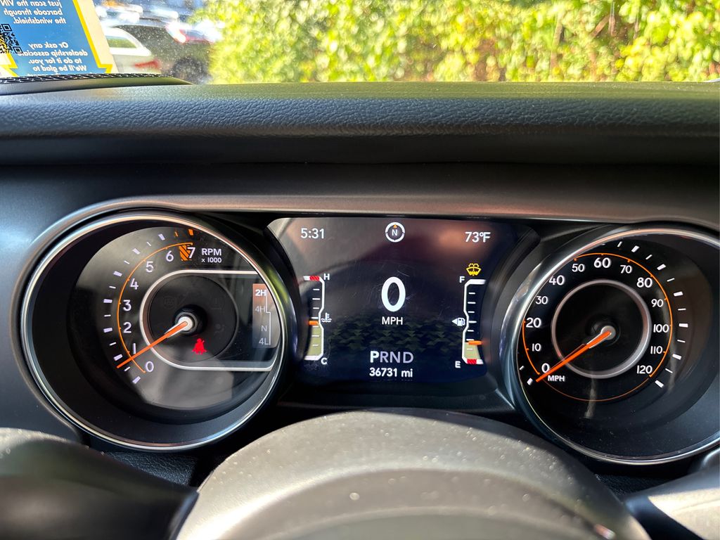2021 Jeep Gladiator Willys photo 19