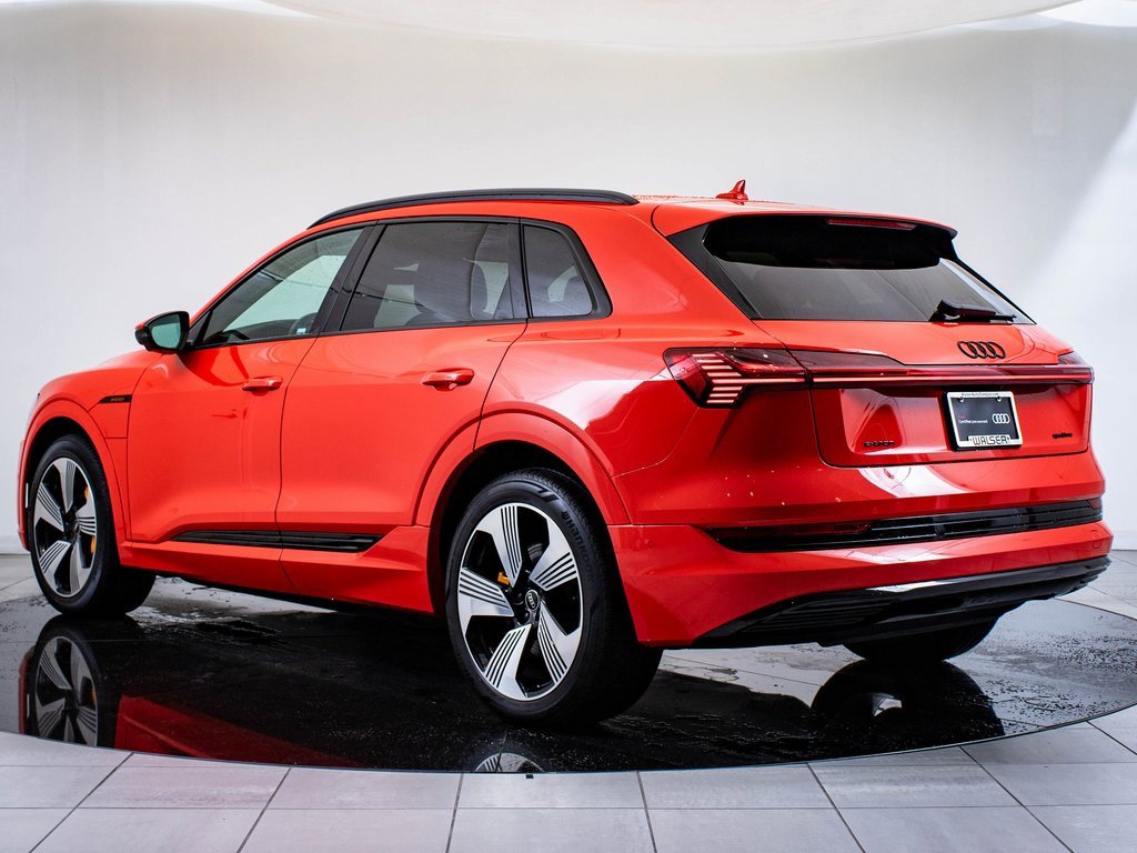 2022 Audi e-tron Premium Plus photo 6