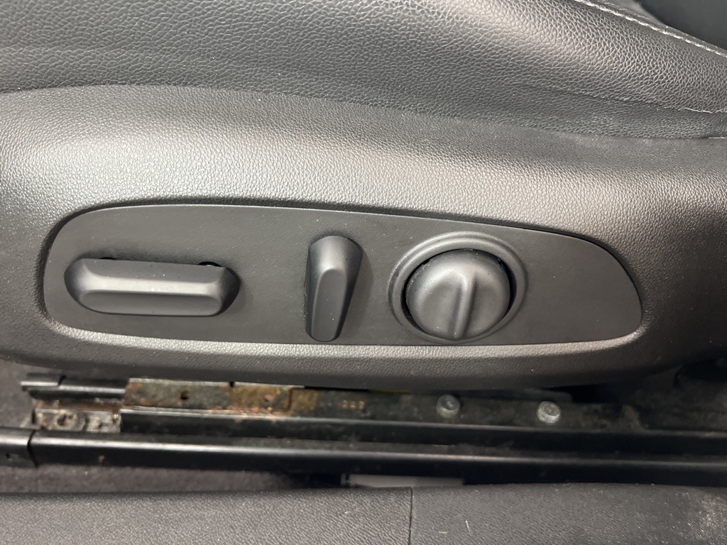 2017 Chevrolet Malibu 1LT photo 6