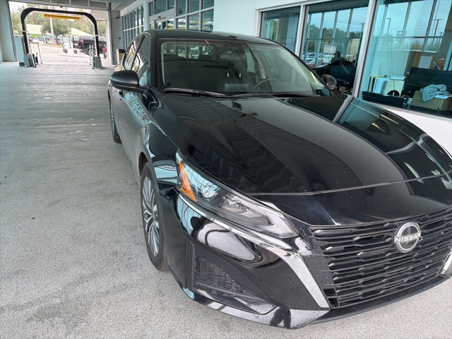 2025 Nissan Altima 2.5 SV photo 4