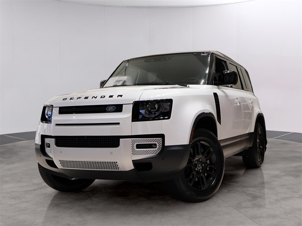 2025 Land Rover Defender S's photo