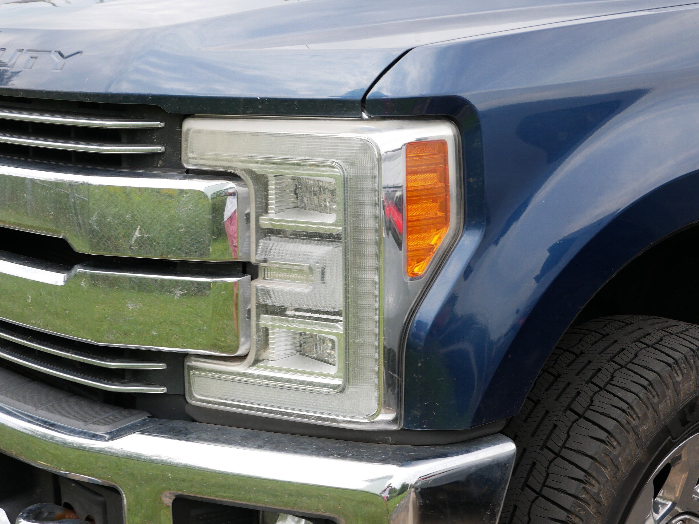 2017 Ford F-350 Lariat photo 3