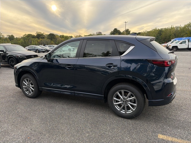 2025 Mazda CX-5 2.5 S Preferred photo 4