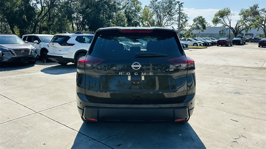 2026 Nissan Rogue S photo 6