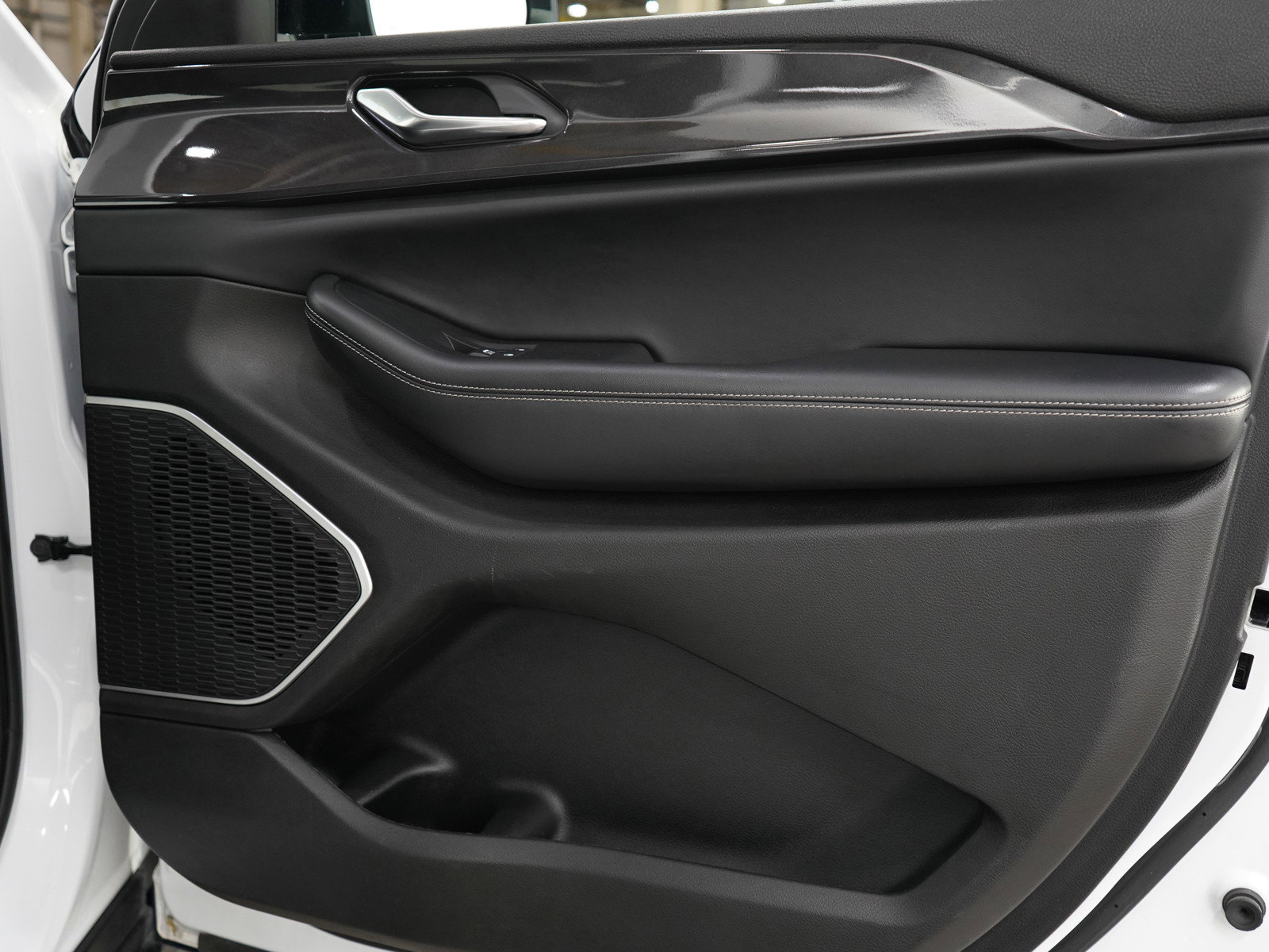 2022 Jeep Grand Cherokee Altitude photo 9