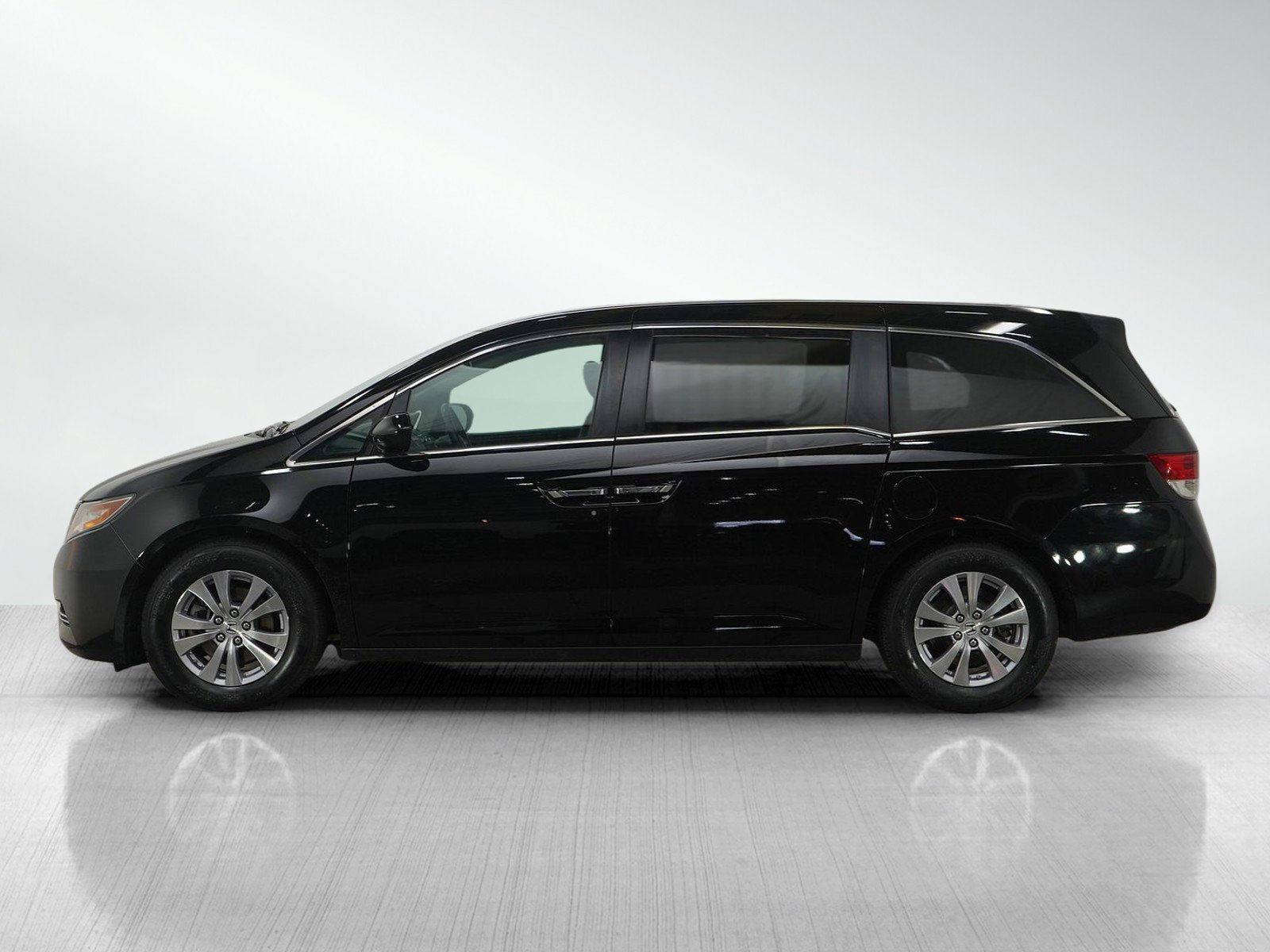 Used 2015 Honda Odyssey EX-L with VIN 5FNRL5H6XFB114649 for sale in Hopkins, Minnesota
