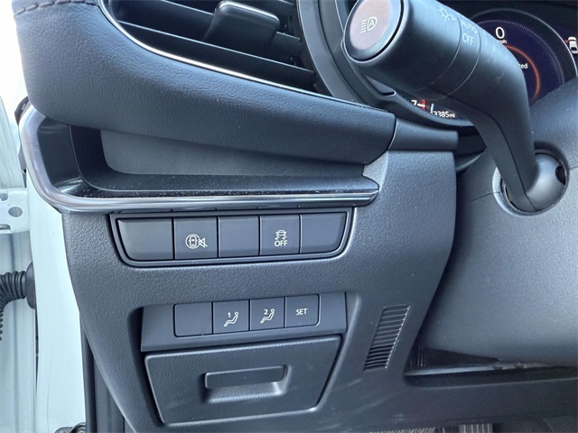 2025 Mazda Mazda3 2.5 s Preferred photo 7