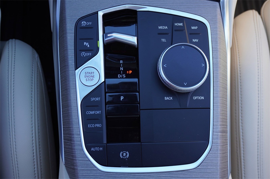 2025 Bmw 330i photo 7