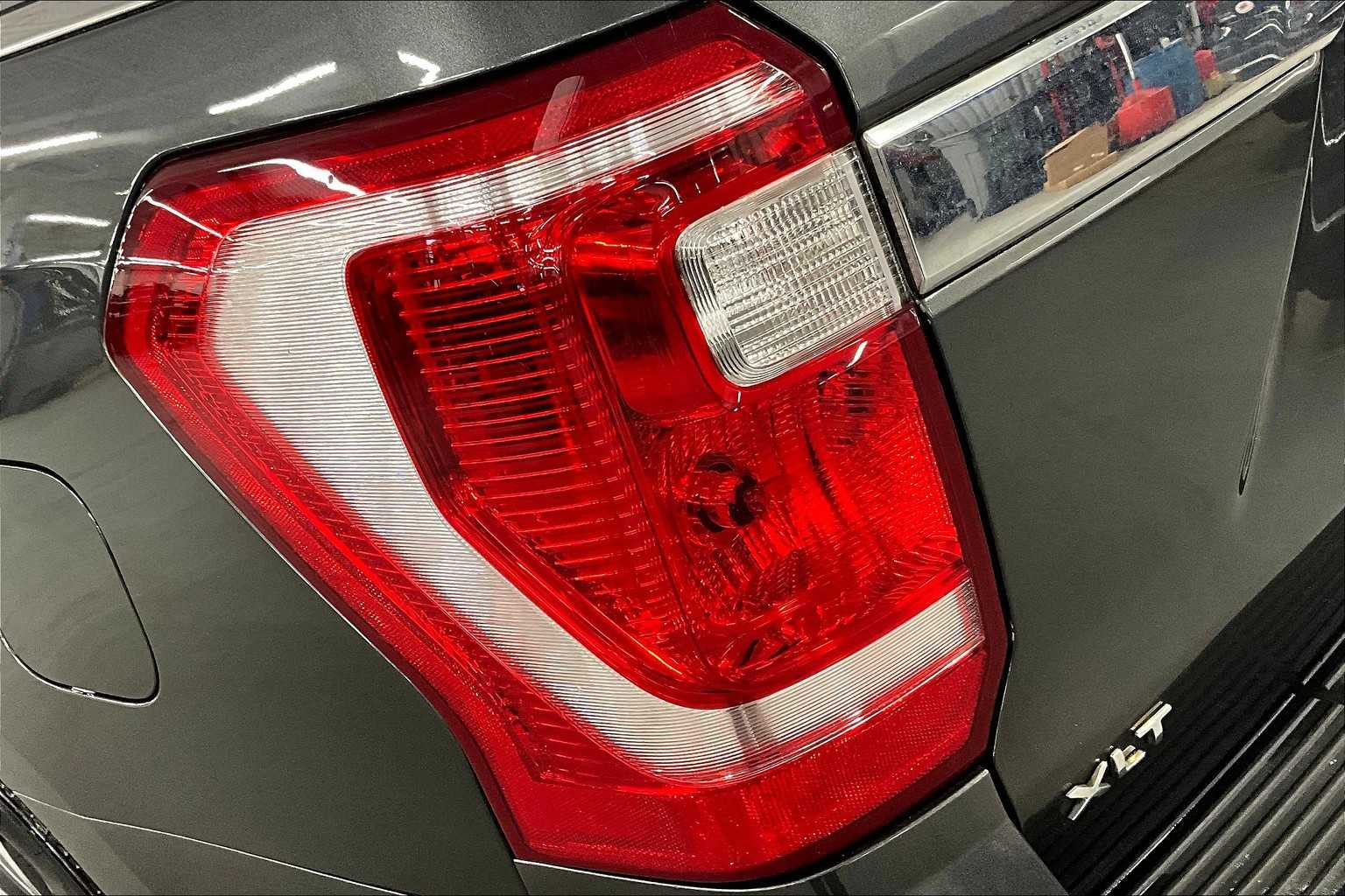 2021 Ford Expedition MAX XLT photo 25