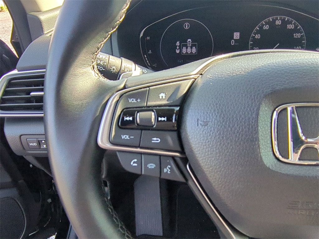 2022 Honda Accord Touring 2.0T photo 18