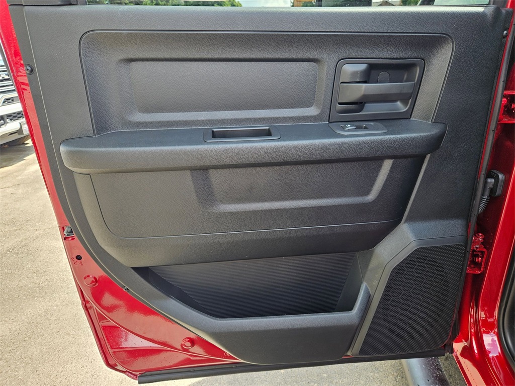 2025 Ram 2500 Tradesman photo 14
