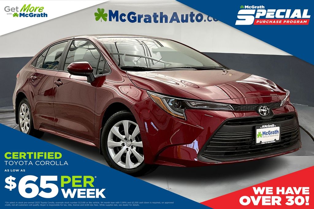 2025 Toyota Corolla LE's photo
