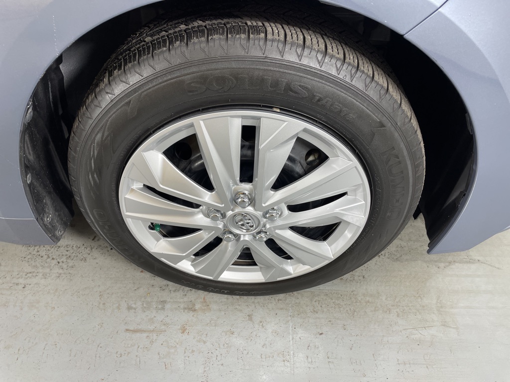 2022 Toyota Corolla LE photo 10