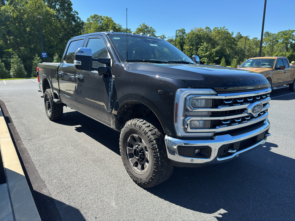 2024 Ford F-350 Lariat photo 3