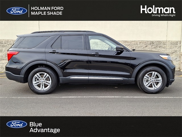 2023 Ford Explorer XLT's photo