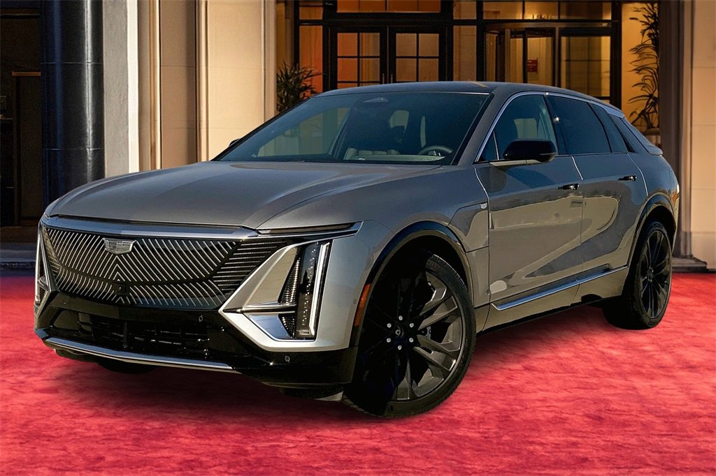 2025 Cadillac LYRIQ Luxury 1