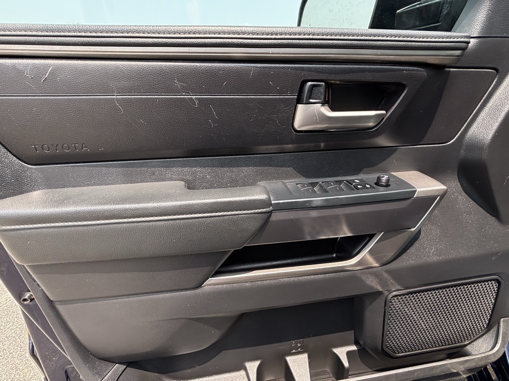 2022 Toyota Tundra SR5 photo 9