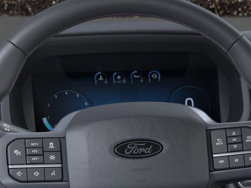 2025 Ford F-150 XLT photo 12