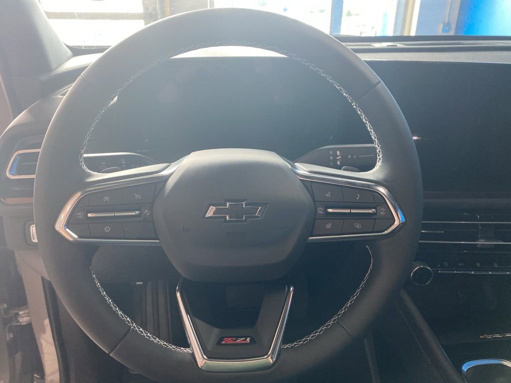 2026 Chevrolet Traverse Z71 photo 2