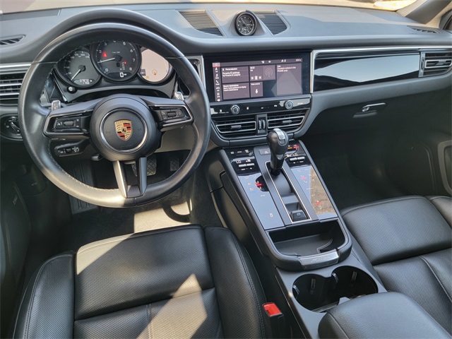 2023 Porsche Macan T photo 32