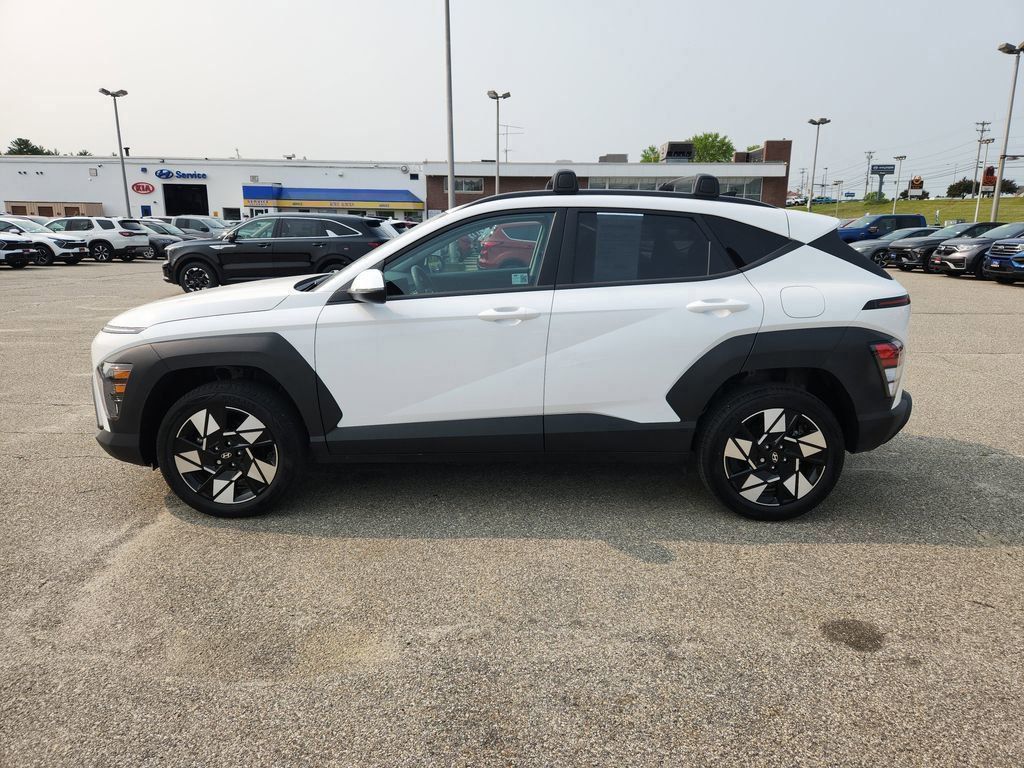 2025 Hyundai Kona SEL photo 3