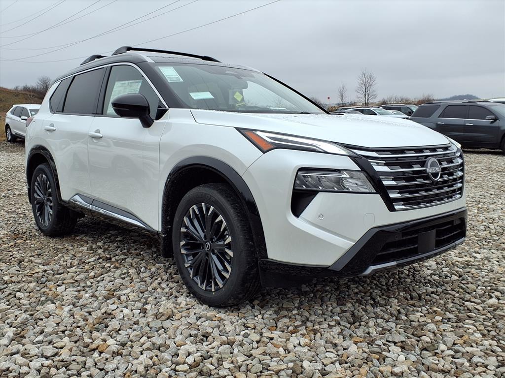 2026 Nissan Rogue Platinum's photo