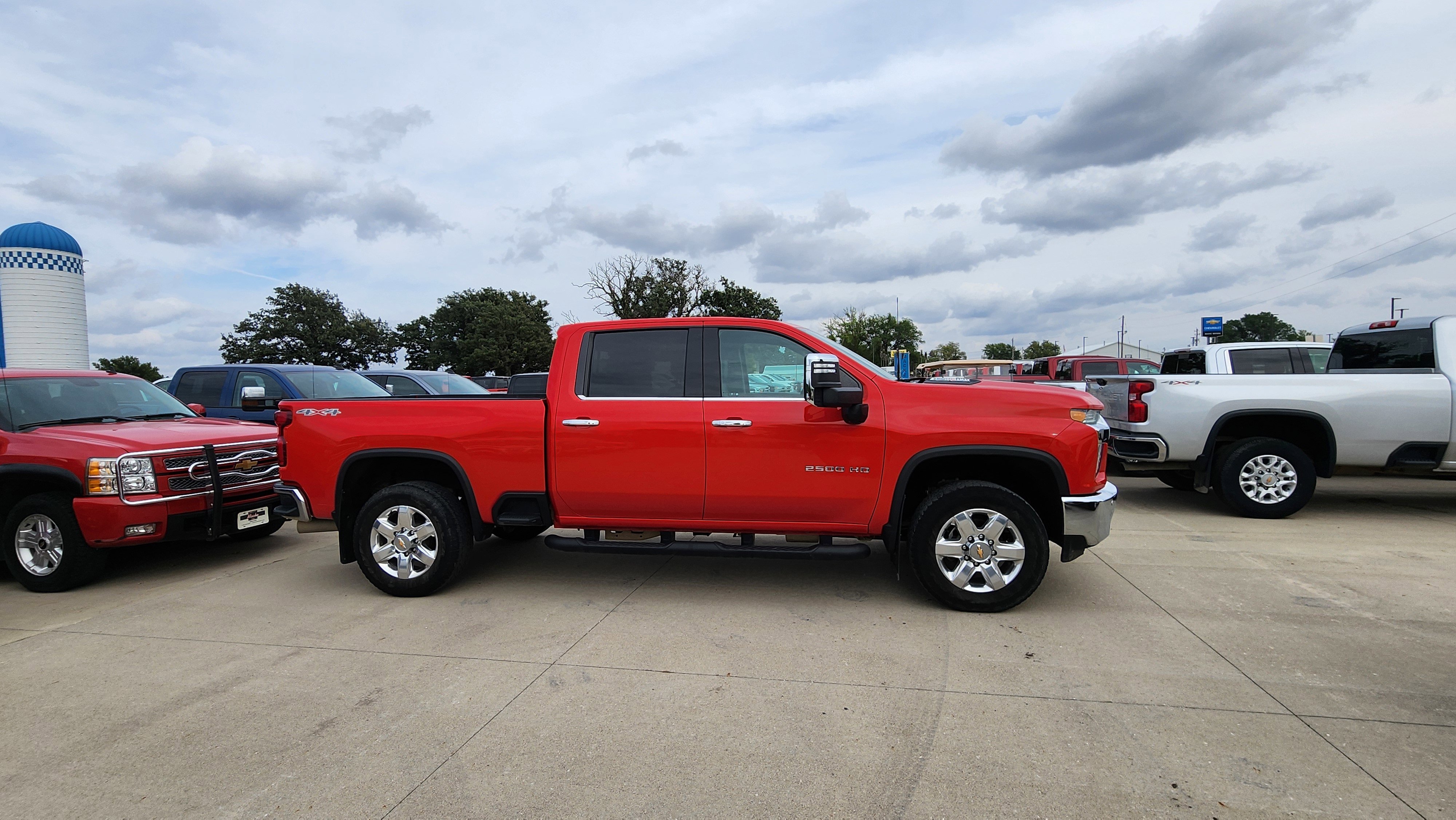 2023 Chevrolet Silverado 2500HD LTZ photo 4